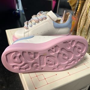 9c alexander McQueen brand new